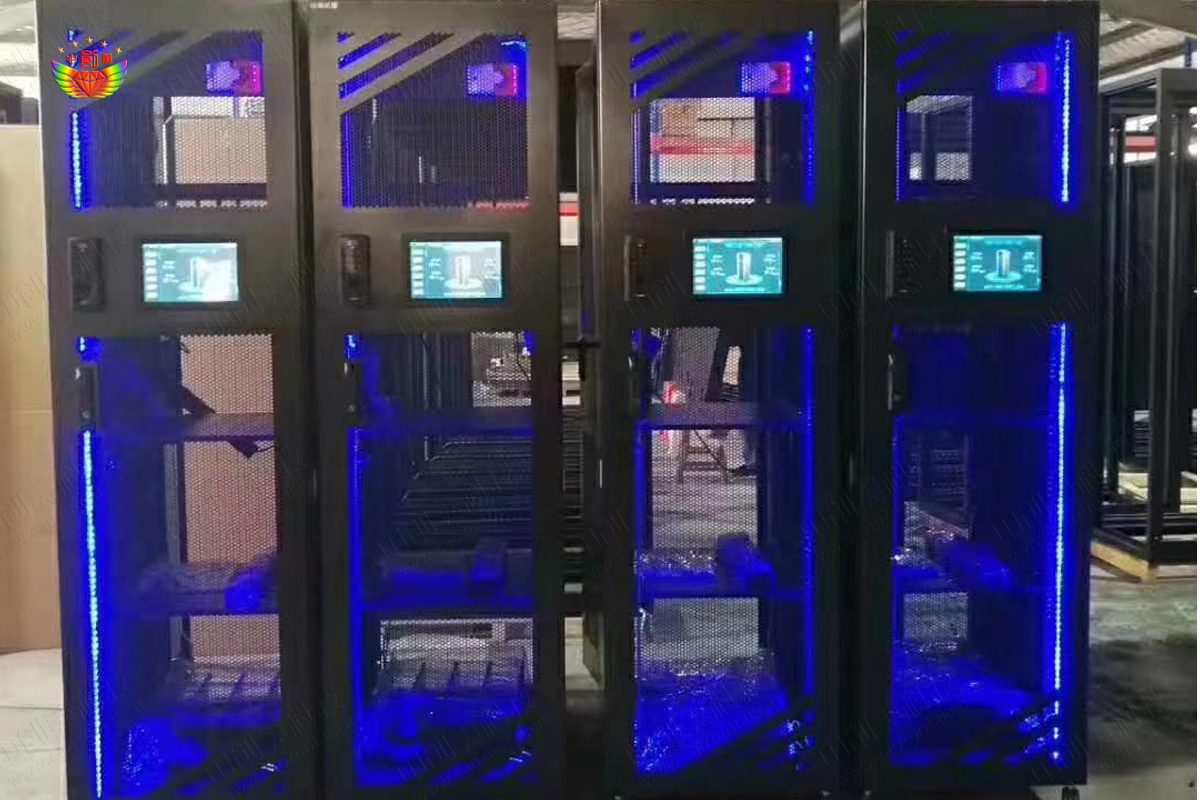 標(biāo)準(zhǔn)機柜圖片